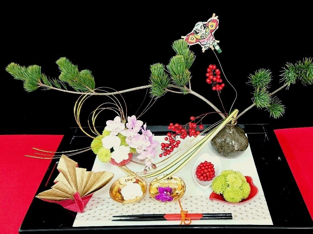 正月　新年　フラワーアレンジメント　花おせち