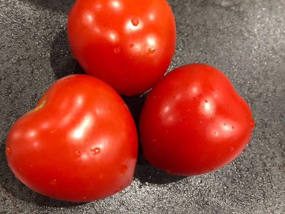 トマト　ハートの形
