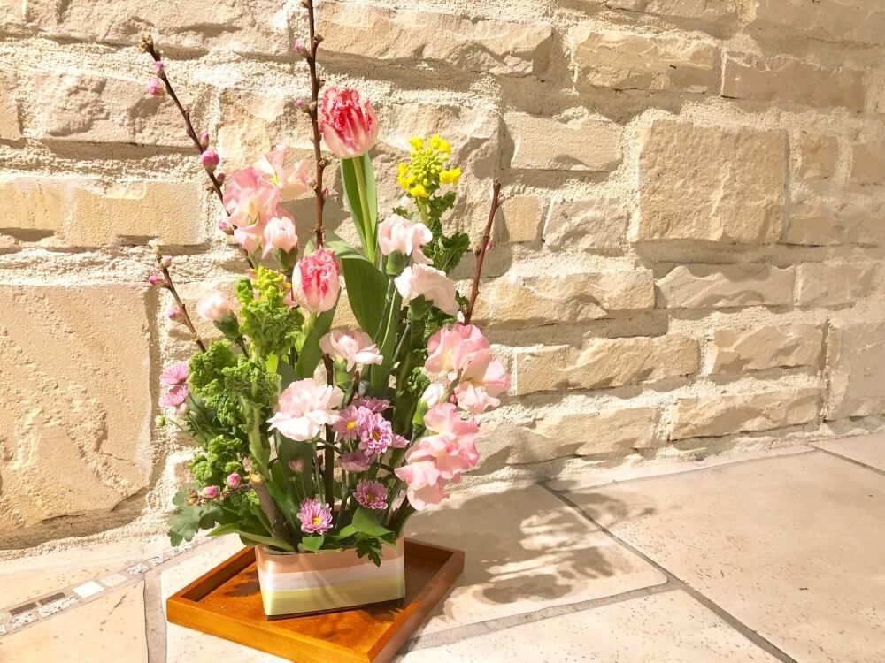 ひなまつり　フラワーアレンジメント