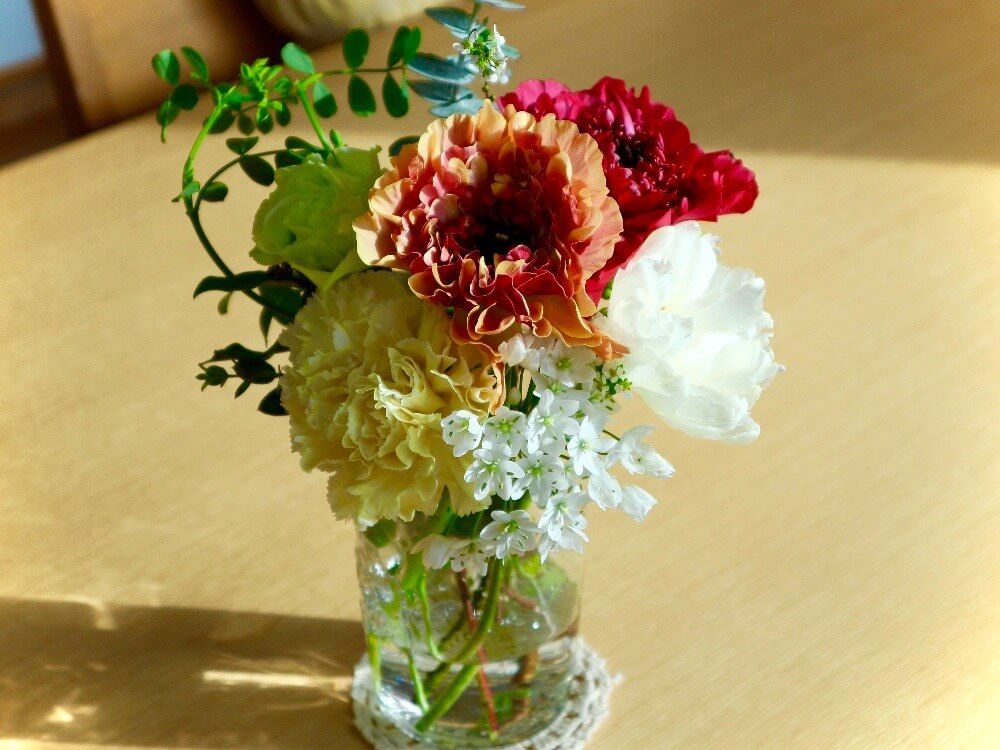 ラナンキュロス　カーネーション　チューリップ