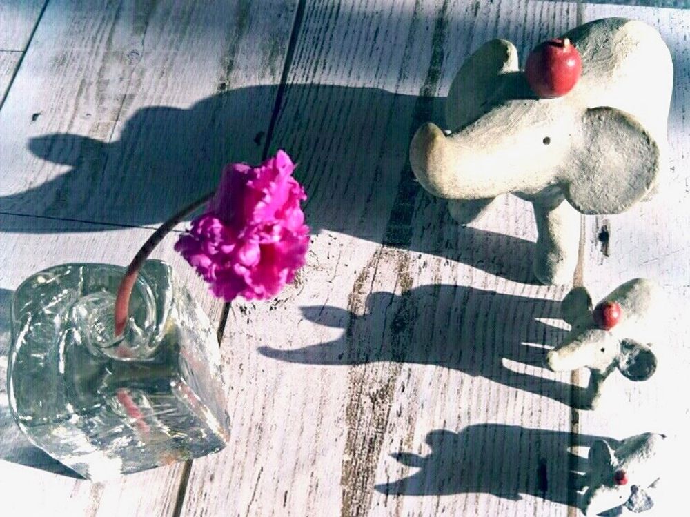 シクラメン　一輪挿し