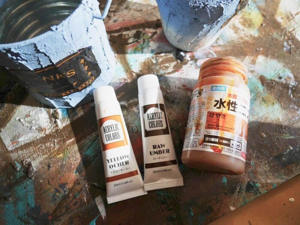 リメ缶　多肉植物　寄せ植え