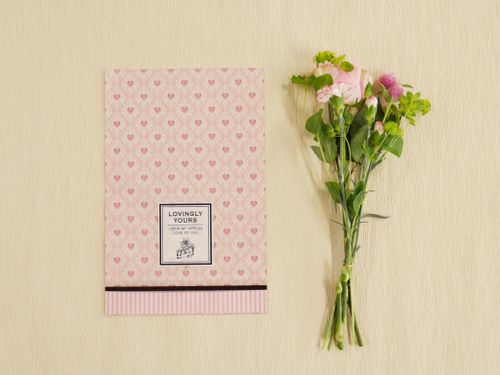 100円ショップ商品で気軽 簡単に オシャレなフラワーギフトを作ろう ラッピングフラワーギフト編 Greensnap グリーンスナップ