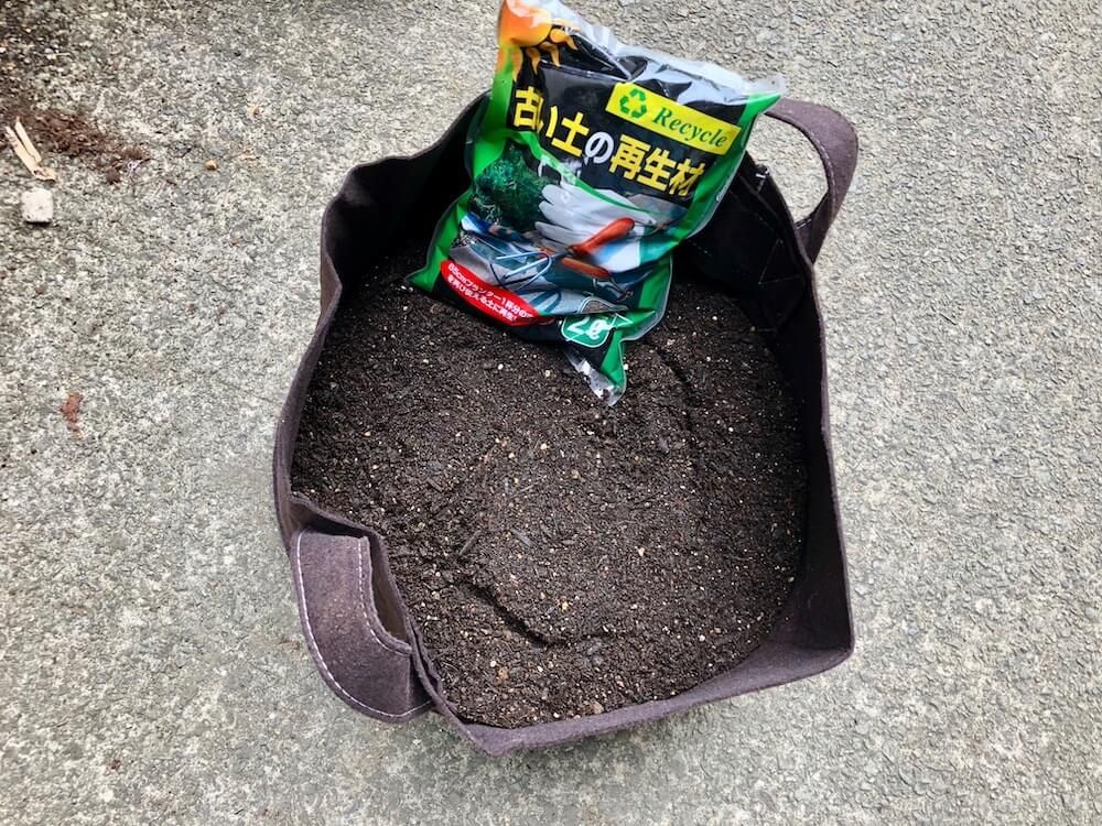 古い土　再生材