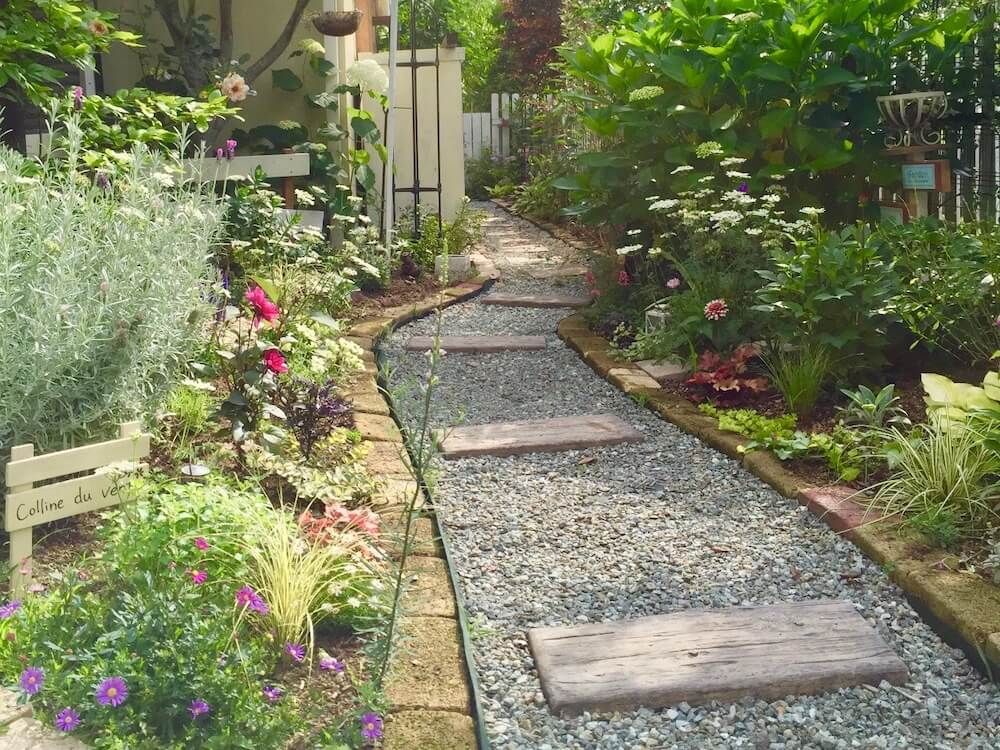 庭づくり　DIY　砂利　ガーデニング