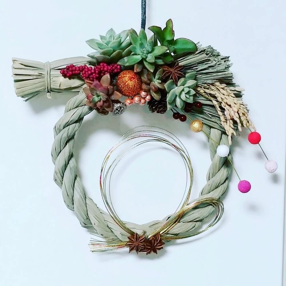 多肉植物　アレンジ　寄せ植え　しめ縄　正月