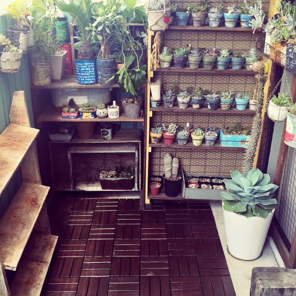 ベランダガーデニング　棚　ウッドタイル