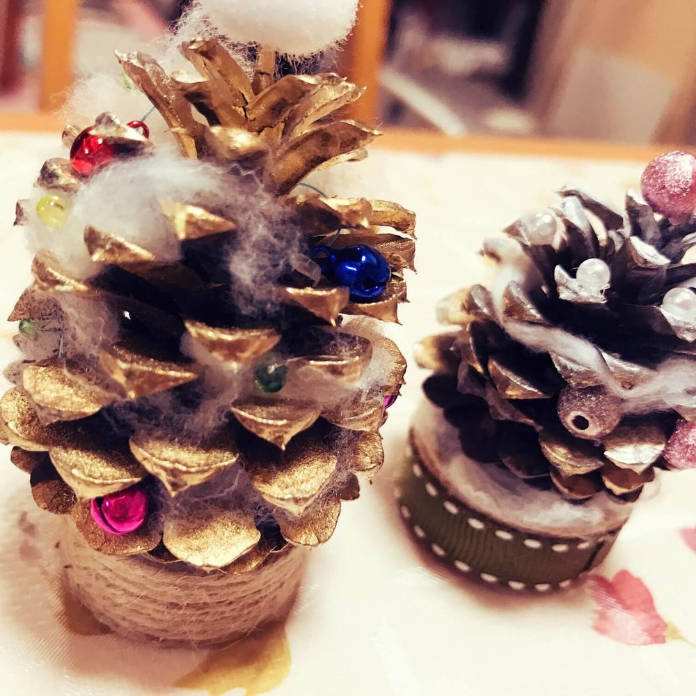 松ぼっくり　クリスマスツリー