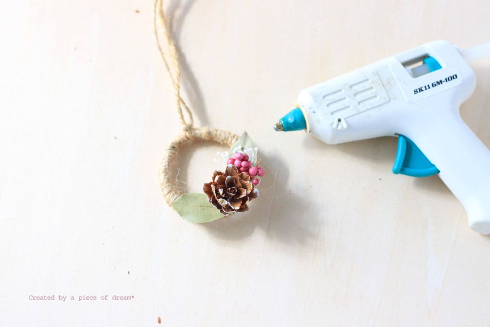 クリスマスリース 作り方 100均 飾り付け