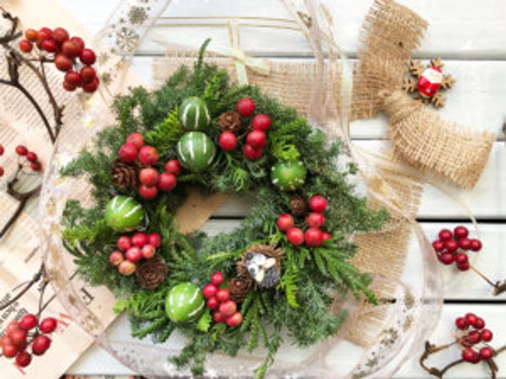 サンキライ　クリスマスリース