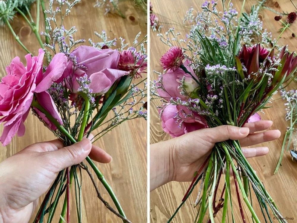 ドライフラワー 作り方 花を重ねていく